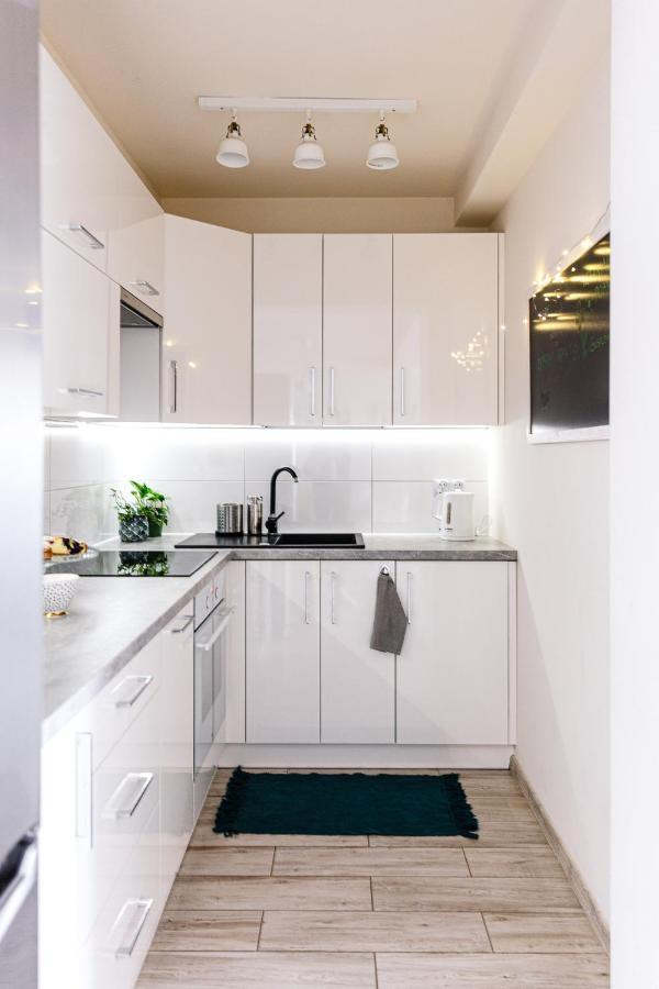 Apartament W Centrum Ustrzyki Dolne Bagian luar foto